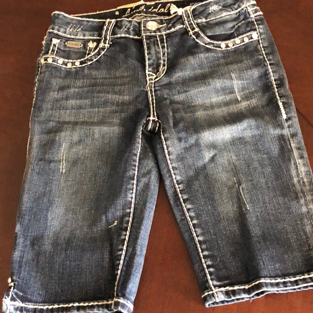 L.A. Idol Bermuda shorts size 9